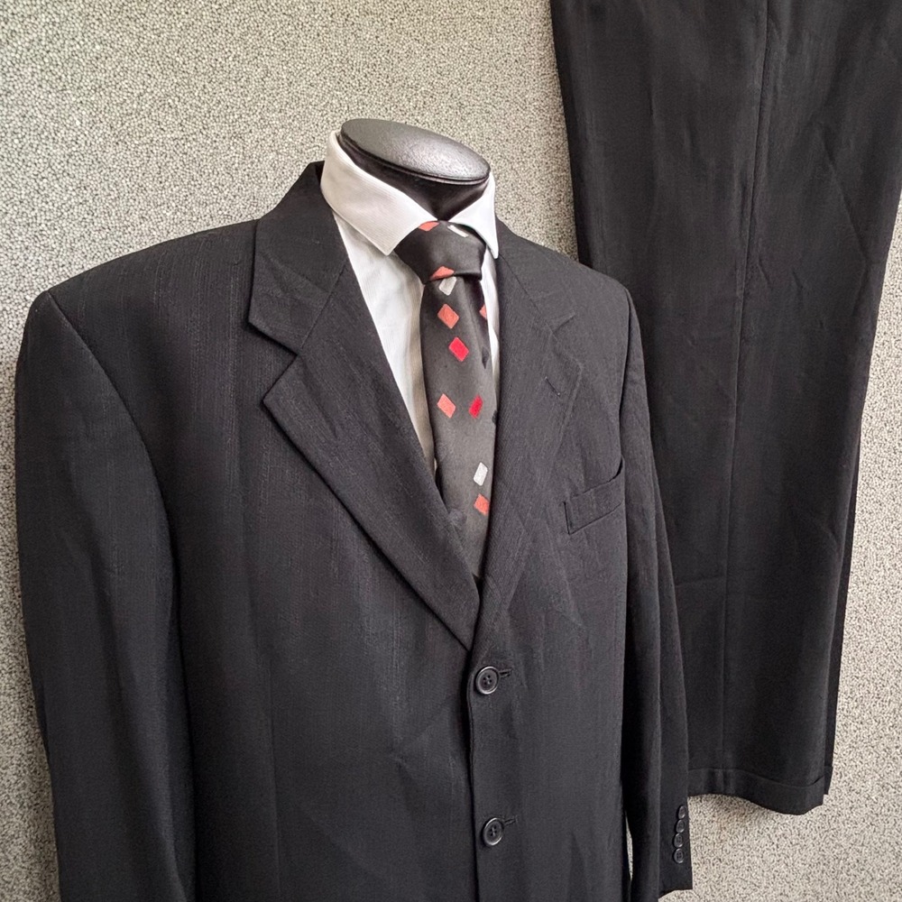 Daniel Hechter Suit Mens 46L 38x32 Black Wool Knit Pinstripe Canada Quiet Luxury